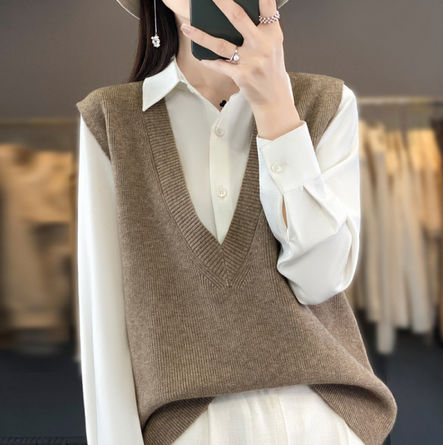 韩版休闲V领针织马甲女2023秋冬新款宽松套头坎肩背心外搭配衬衫